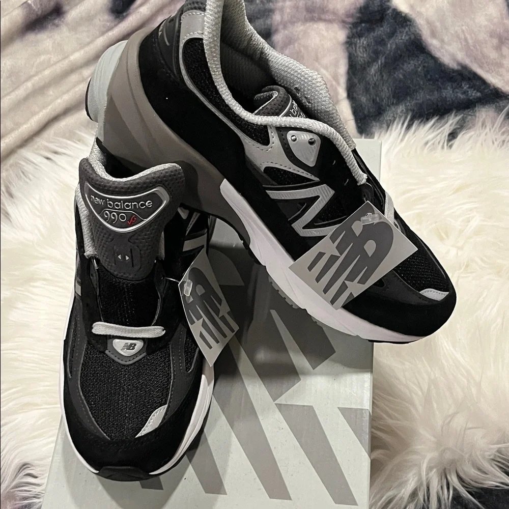 New Balance 990 V6 Black Athletic/Running Shoes W 8B Brand Brand New Made in USA - Picture 2 of 5